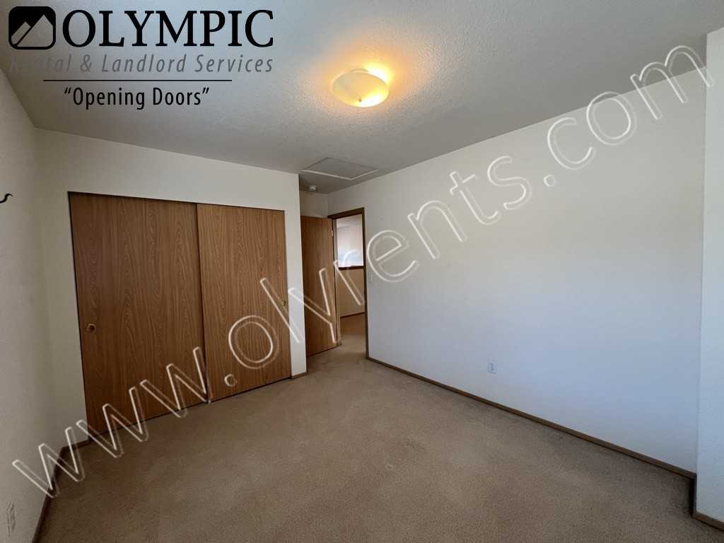 4305 Concordia Ln Se - Photo 6 of 8