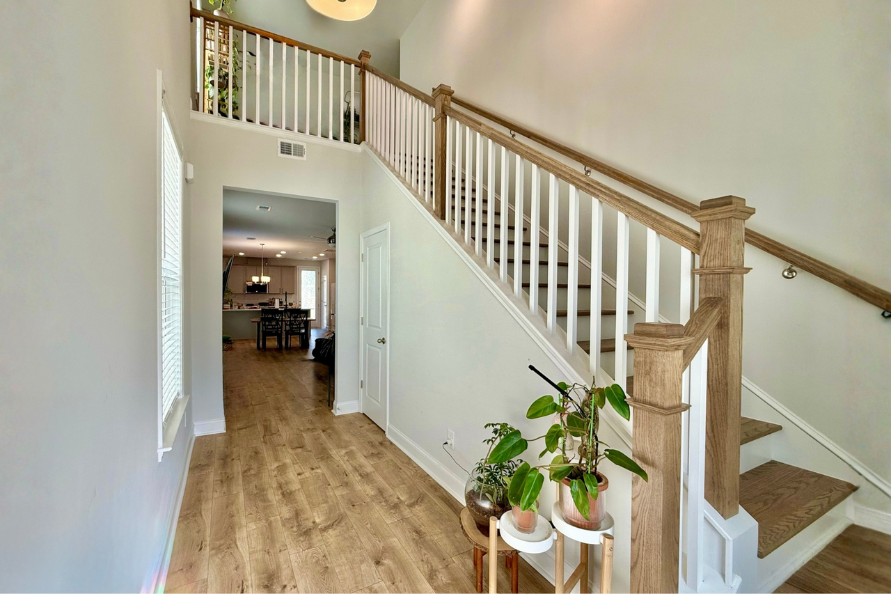 8715 Revival Rd - Photo 2 of 14