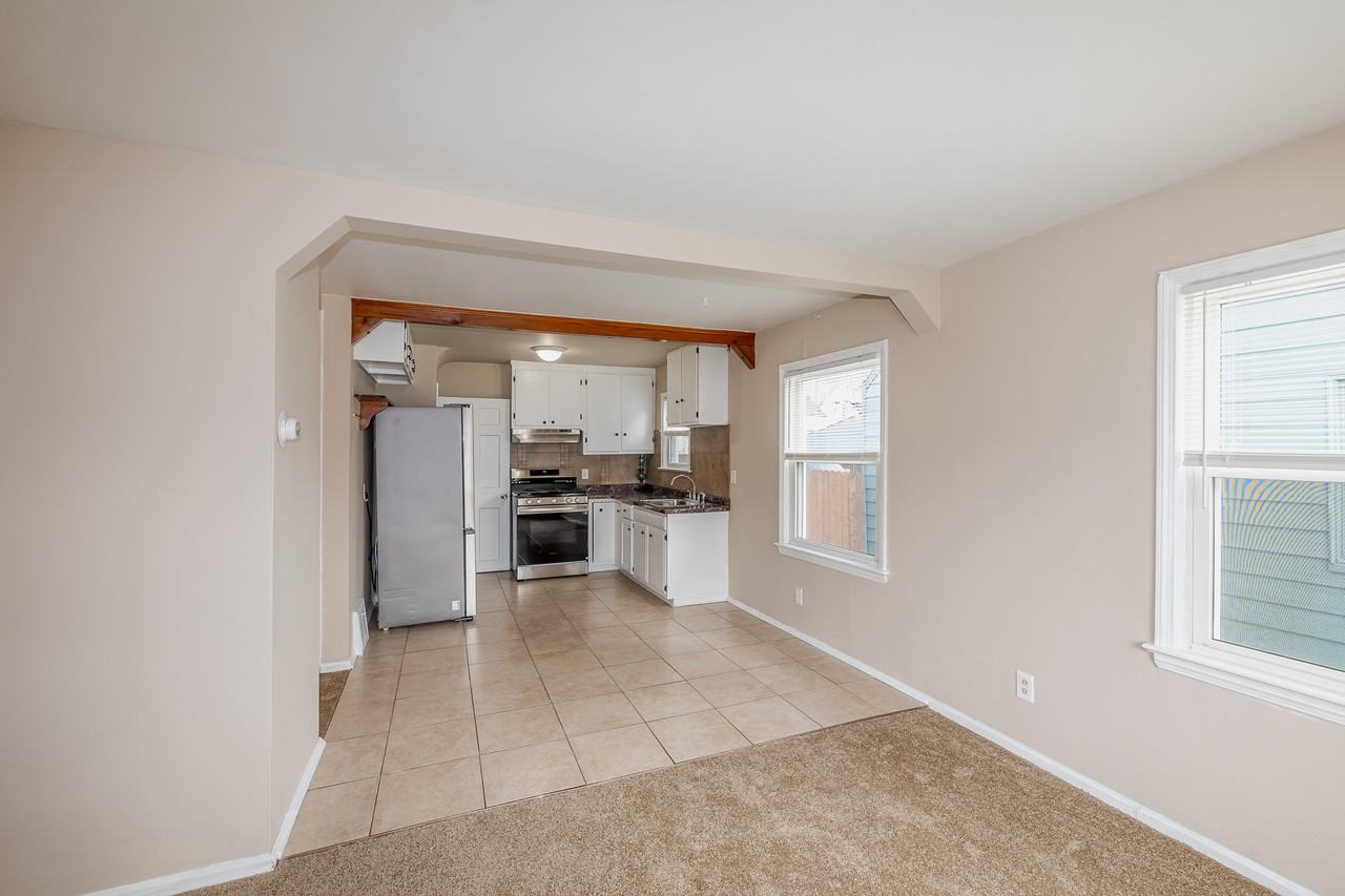 5409 Hollywood Ave - Photo 6 of 23