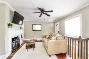 featured image of 2203 Maywood St