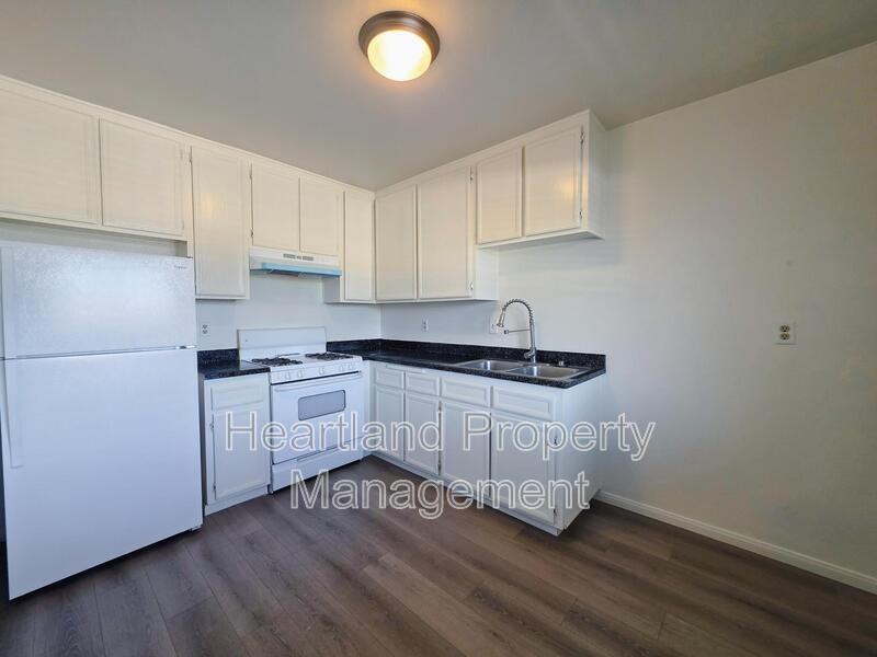 957 Imperial Beach Blvd - Photo 3 of 6