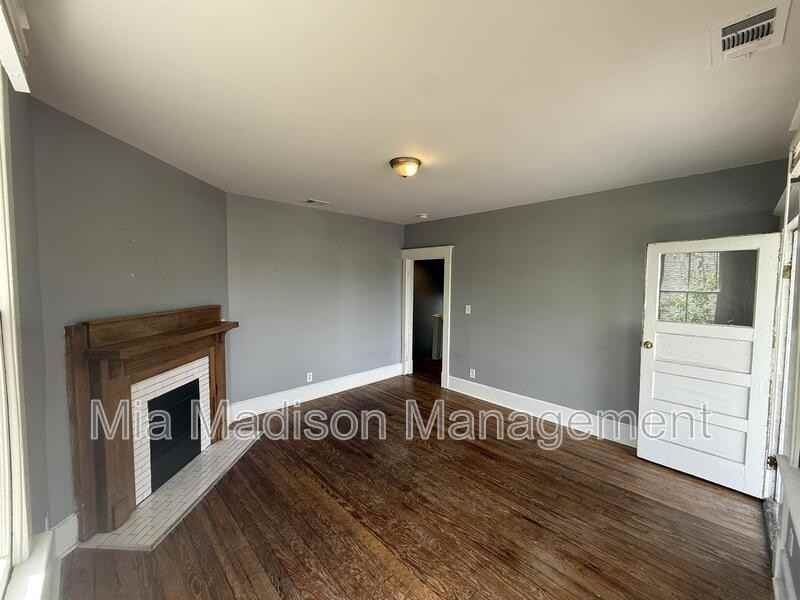 607 W 44th St #607W44B - Photo 7 of 18