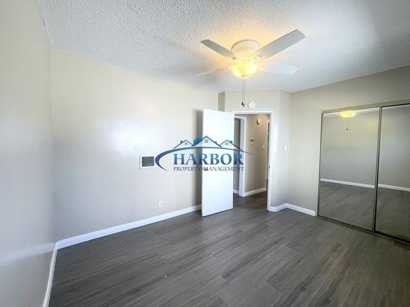 1388 Martin Luther King Jr Ave #7 - Photo 5 of 8