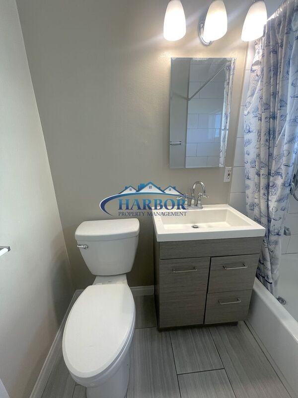 1388 Martin Luther King Jr Ave #7 - Photo 6 of 8