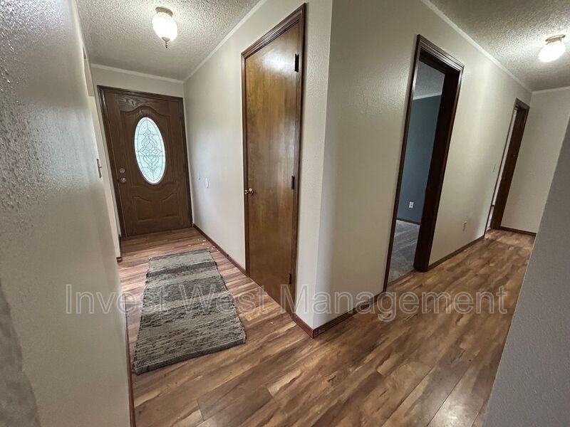 14912 Nestreet - Photo 3 of 13