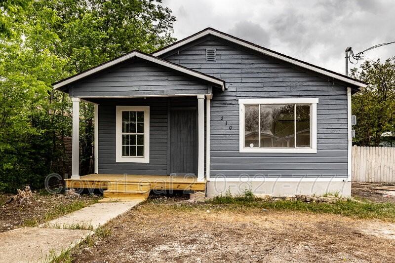 230 Paramount Ave - Photo 3 of 26