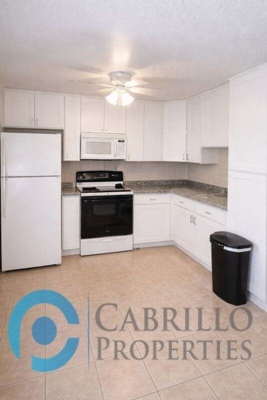 925 Martin Dr #7 - Photo 4 of 10