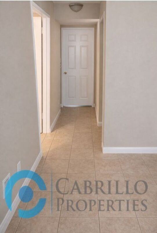 925 Martin Dr #7 - Photo 7 of 10