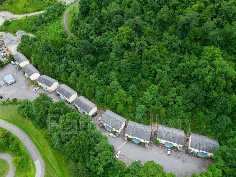 97 Citadel Dr #208 - Photo 2 of 11