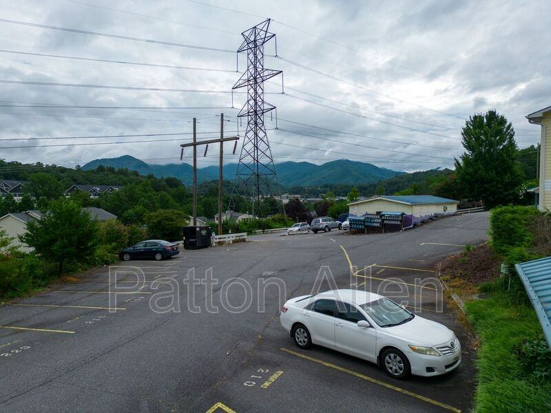 97 Citadel Dr #208 - Photo 3 of 11