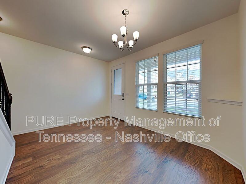 819 Kennear Ln - Photo 3 of 25