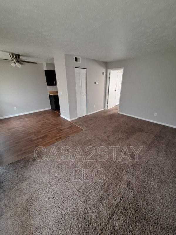 371 Redmar Blvd #22 - Photo 2 of 10