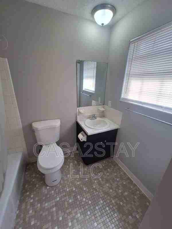 371 Redmar Blvd #22 - Photo 7 of 10