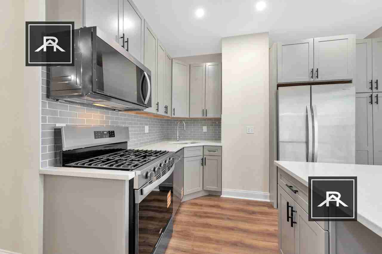 16-16 12 O St. #1 - Photo 3 of 23