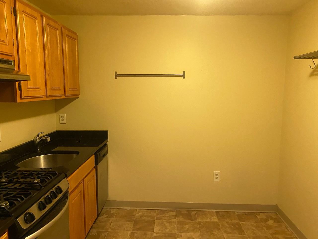 Dorchester St. & Dorchester Ave #C8 - Photo 6 of 25