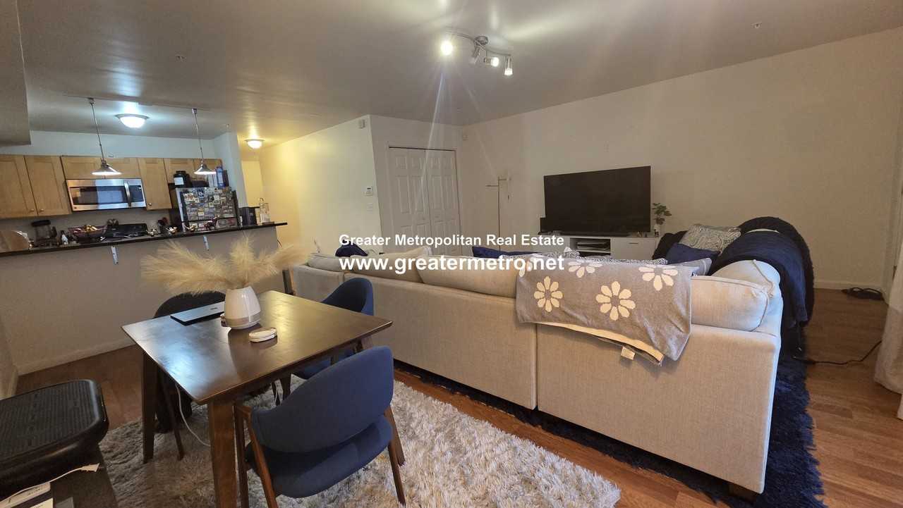39 Chelsea St #1 - Photo 2 of 21