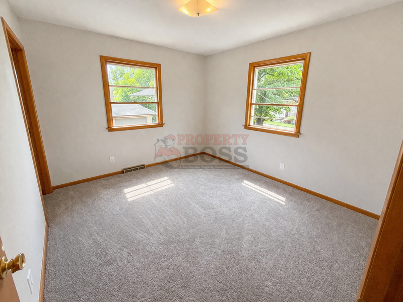 4408 Elm Ave - Photo 6 of 11