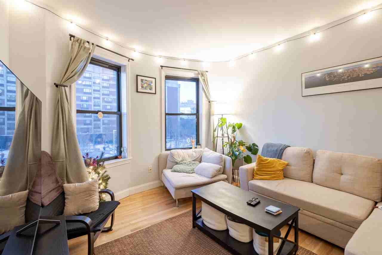 828 Huntington Ave #2 - Photo 2 of 14