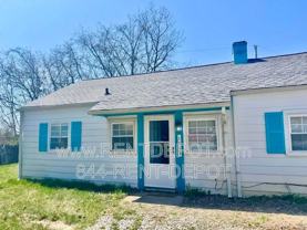 1513 Se Riverside Dr - Photo 1 of 1