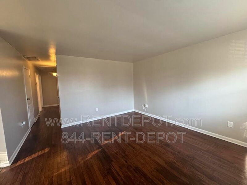 720 Sweetser Ave - Photo 2 of 9