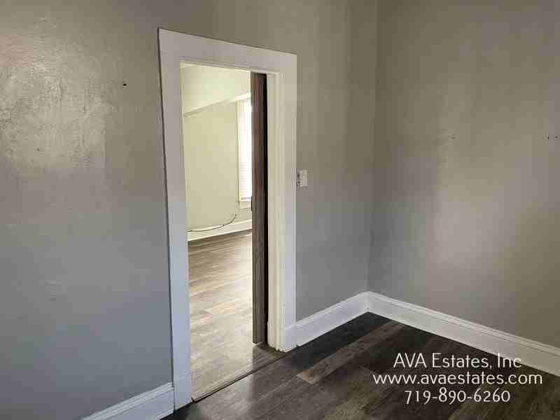 1206 Claremont Ave - Photo 6 of 12