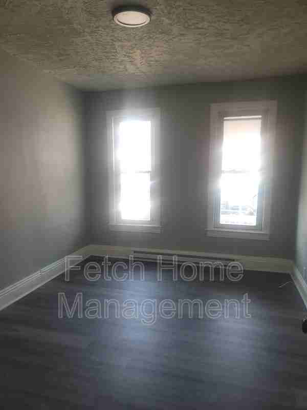 264 W Cottage Pl #1stFL - Photo 2 of 15