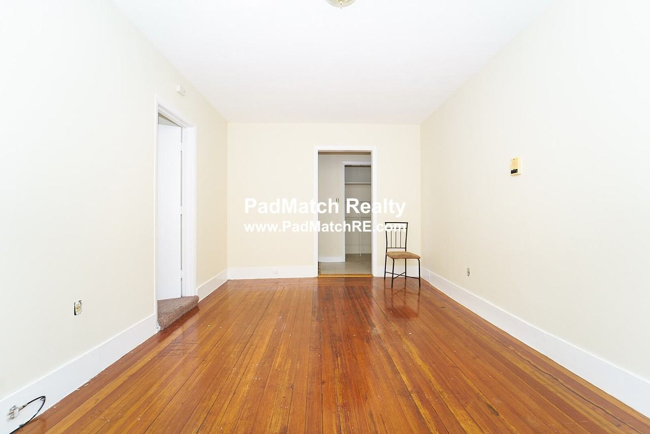 75 S Huntington Ave #6 - Photo 2 of 17