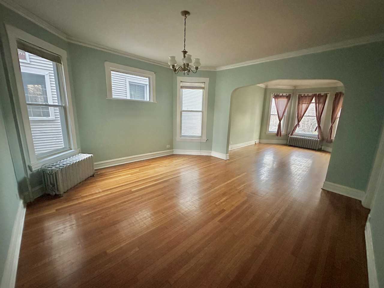 1340 W Rosedale Ave #1st - Photo 2 of 17