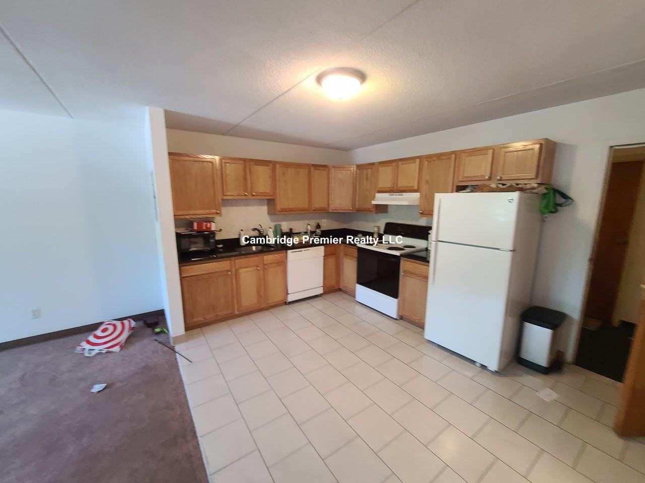 Linden St #28 - Photo 3 of 10