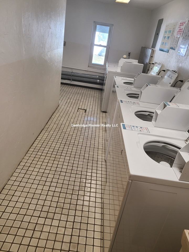 Linden St #28 - Photo 6 of 10