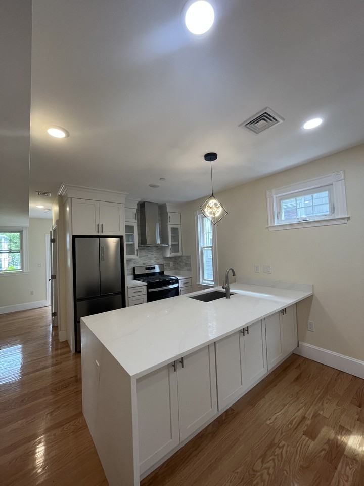 Putnam Ave #2 - Photo 2 of 22