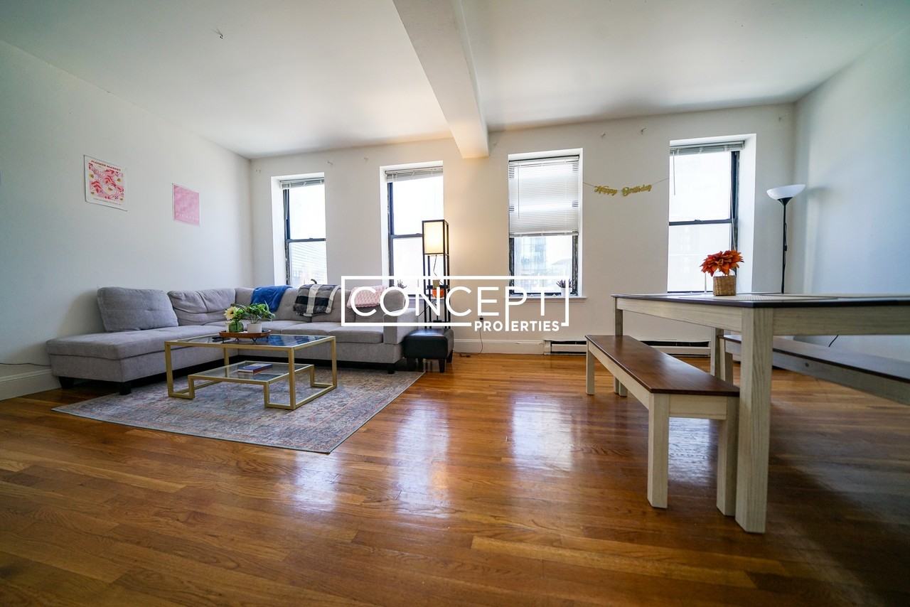 776 Columbus Ave #4CP - Photo 3 of 16