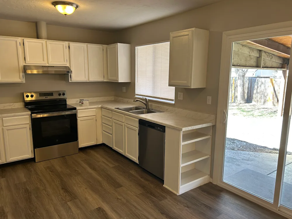 4517 Wordsworth Cir S #NA - Photo 2 of 13