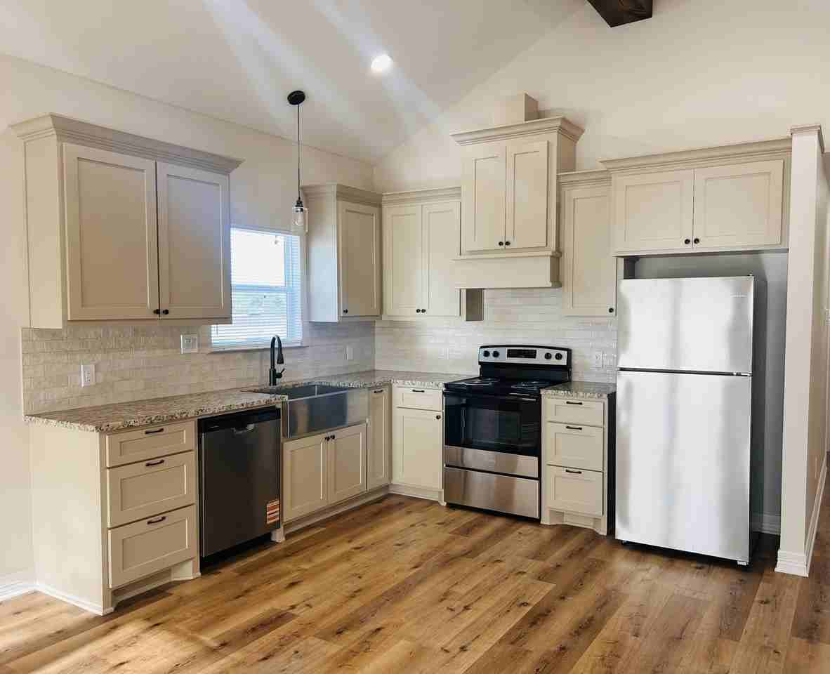 Fm 2138 N #1 - Photo 4 of 24