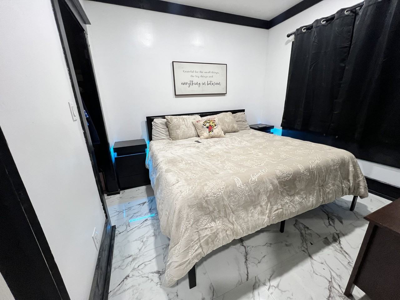 3761 Whitney St #NA - Photo 5 of 12