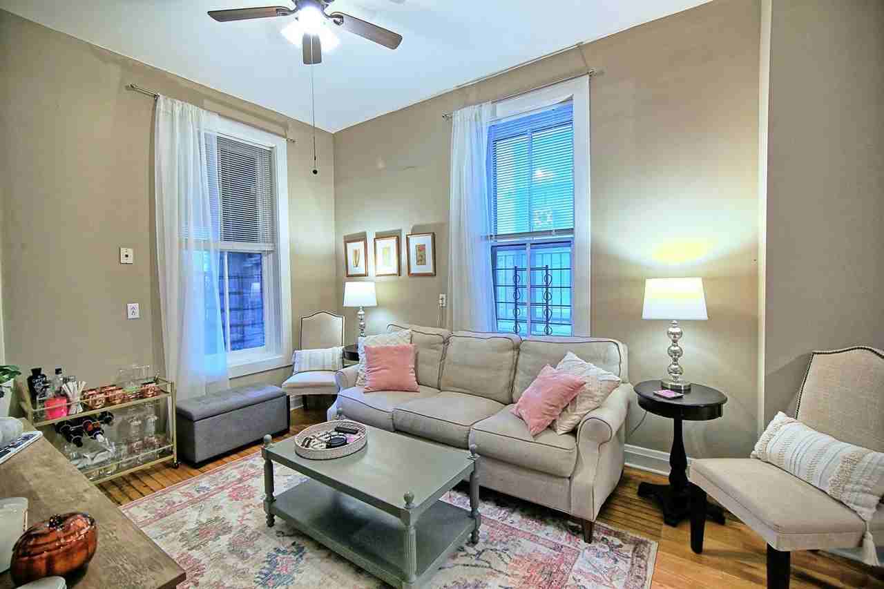 1947 N Bissell St #1R - Photo 2 of 13