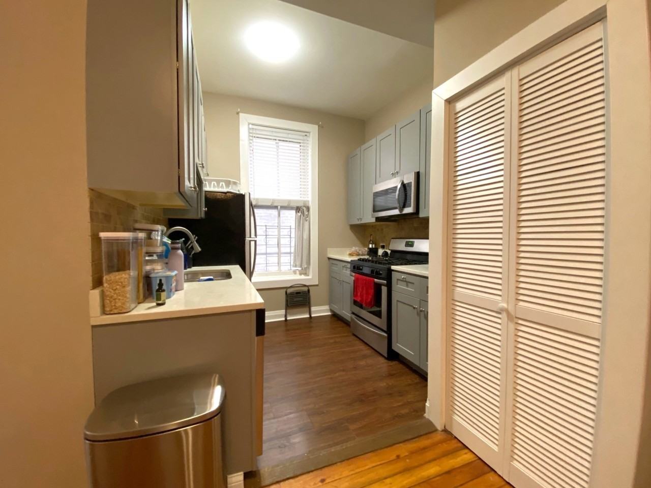 1947 N Bissell St #1R - Photo 5 of 13