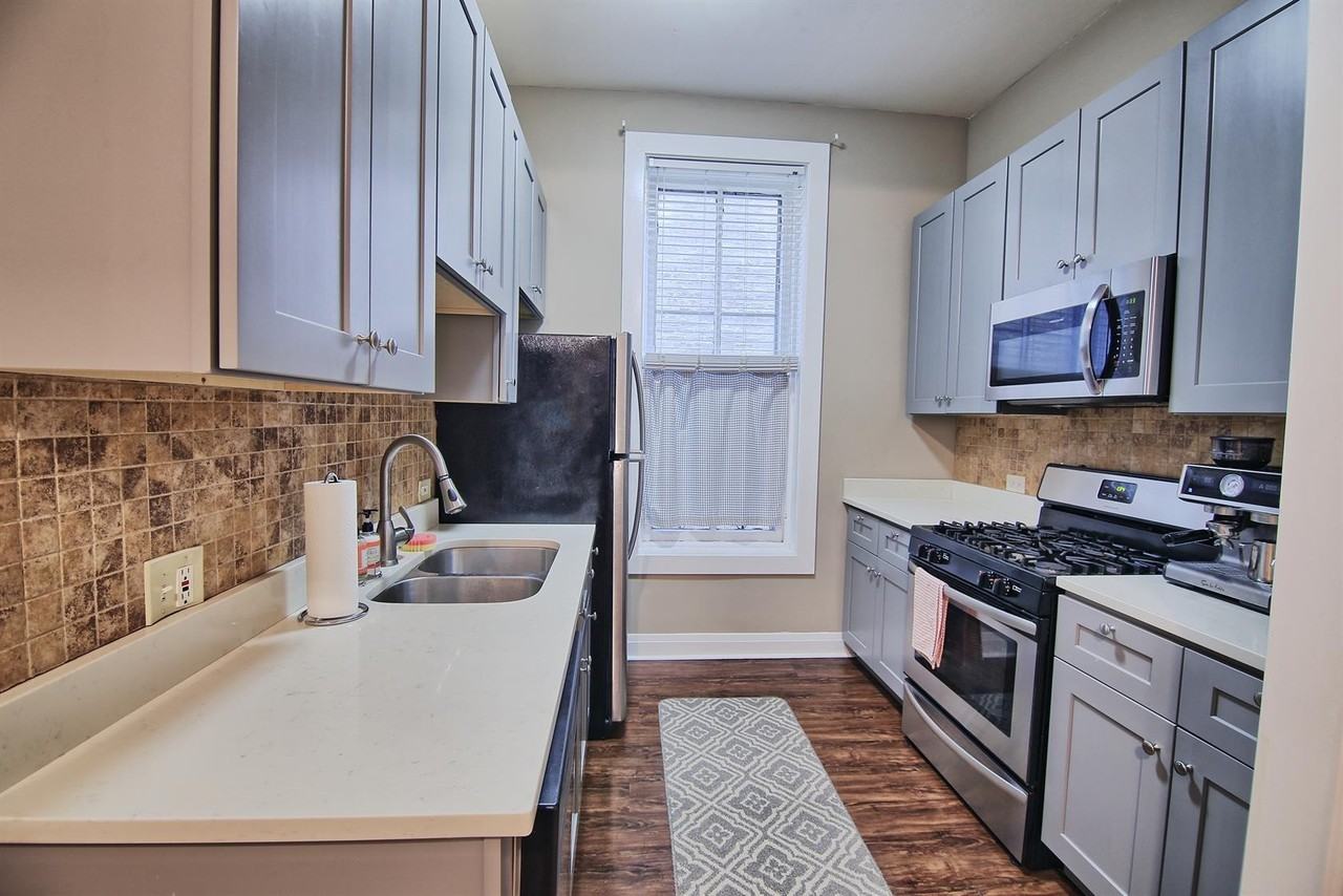 1947 N Bissell St #1R - Photo 6 of 13