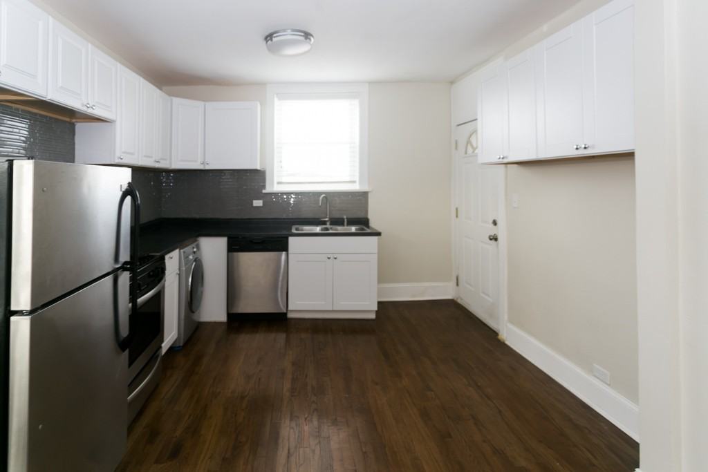 916 W 18th Pl #GA10 - Photo 3 of 19