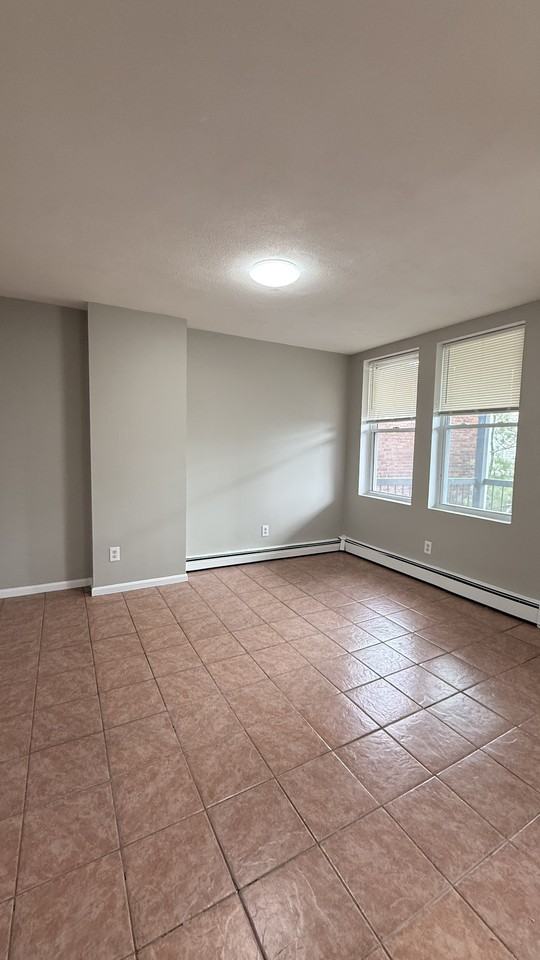 69 Shawmut St #2 - Photo 4 of 11