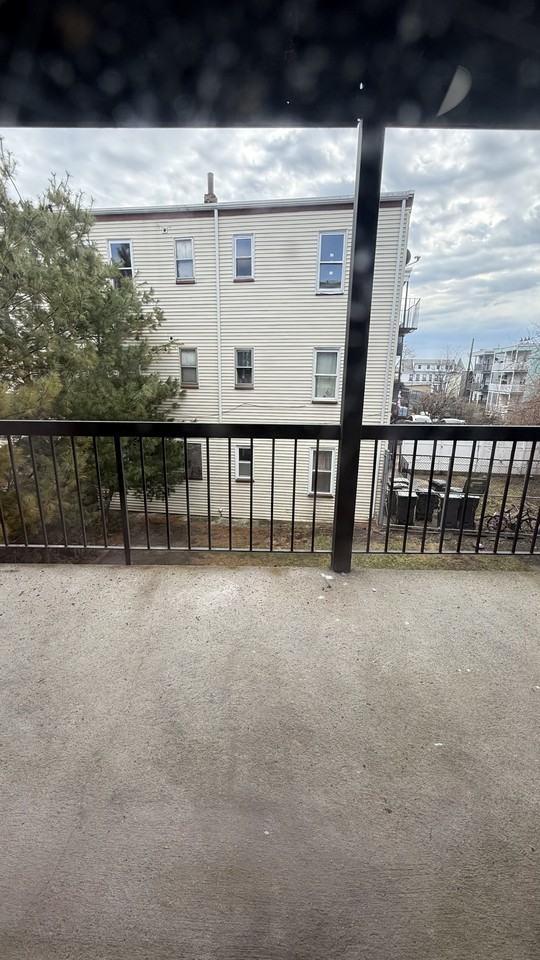 69 Shawmut St #2 - Photo 5 of 11