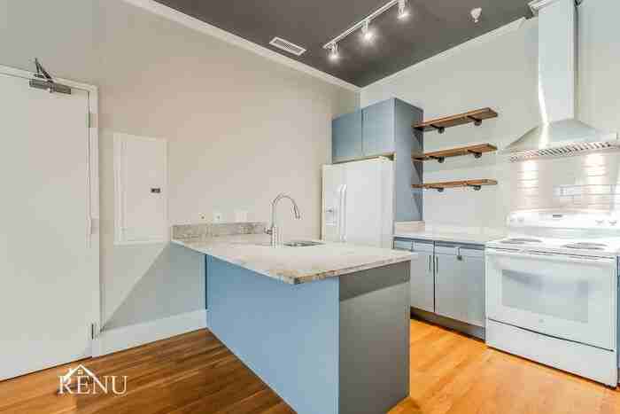 1200 5th Ave N - Photo 4 of 18