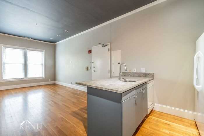 1200 5th Ave N - Photo 5 of 18