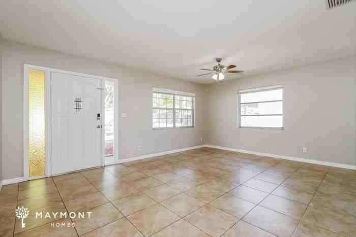 1733 Ragland Ave - Photo 5 of 15