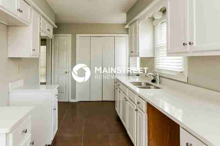 6515 Margaux Cv W - Photo 6 of 16