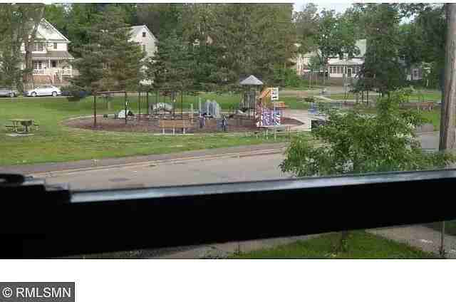 2330 Irving Ave N - Photo 3 of 18