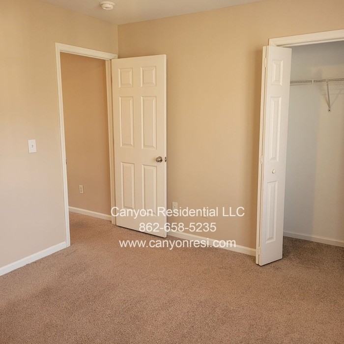 4396 Moat Dr - Photo 4 of 36