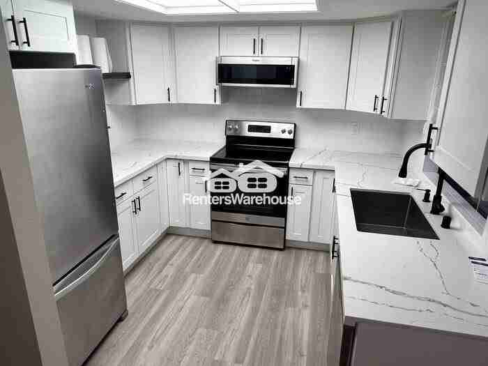 3518 109th Pl Ne - Photo 5 of 18