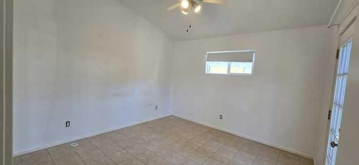 4605 Landis St - Photo 7 of 12