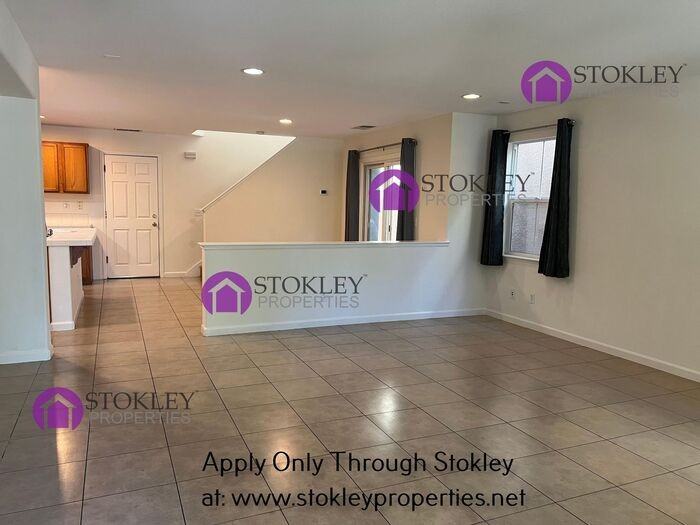 1 Addison Ct - Photo 4 of 50